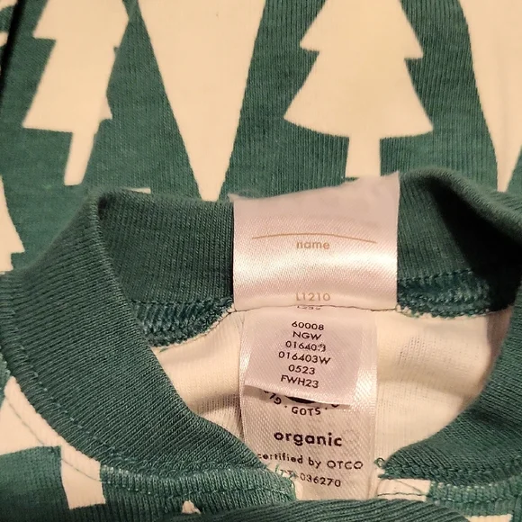 Hanna Andersson Green and White Tree Print Organic One- Piece Pajama - Picture 3 of 4